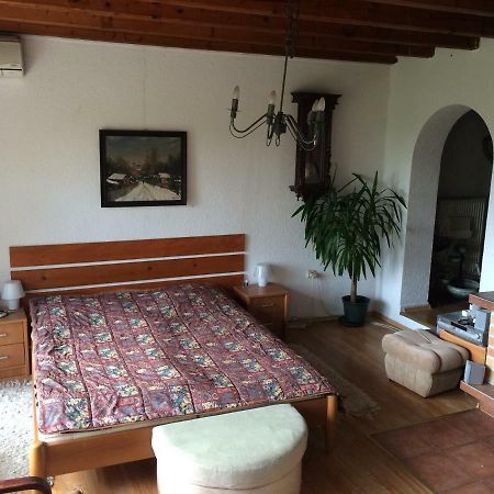 Holiday House Cervena Veza Piest'any Esterno foto