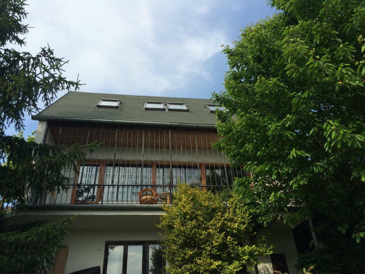 Holiday House Cervena Veza Piest'any Esterno foto